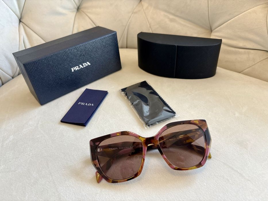 Ochelari soare Prada