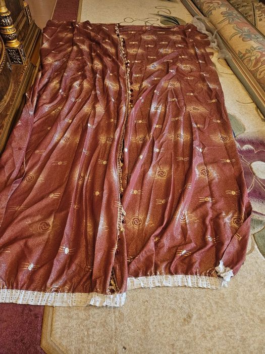 Parda qalini va chiroyli