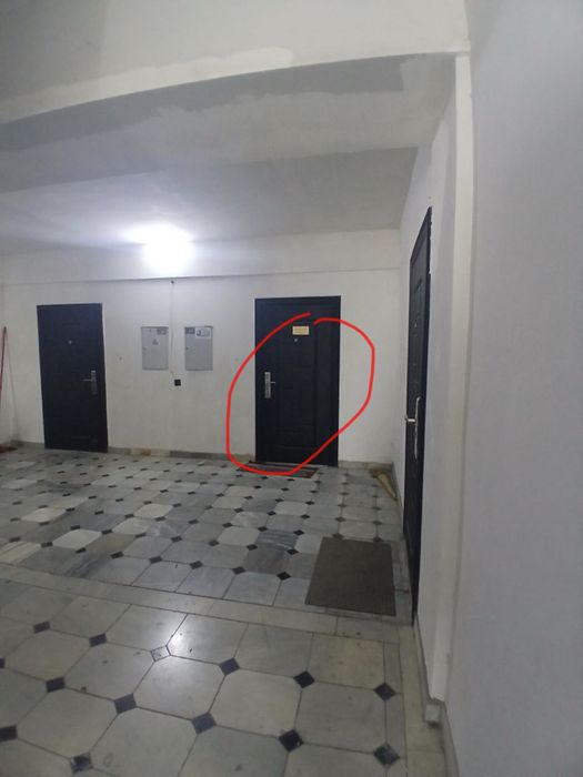 Fargona shaxar 2-maktab yonidagi uy