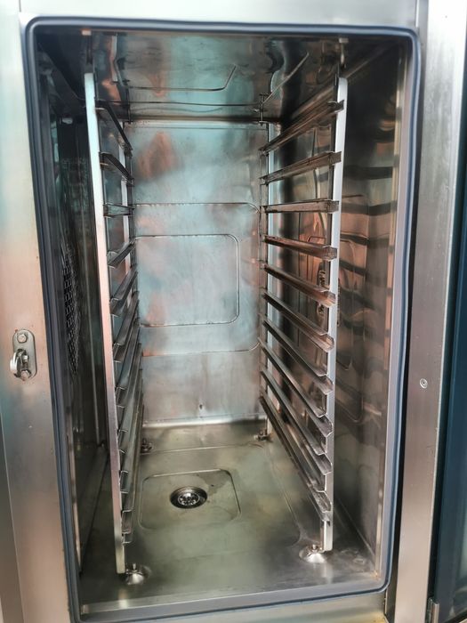 Конвектомат Rational 10 тави