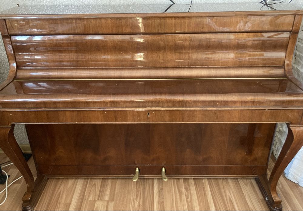 Продаётся пианино «Weinbach»