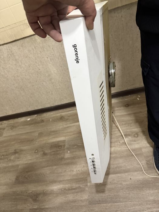 Продам б/у вытяжку