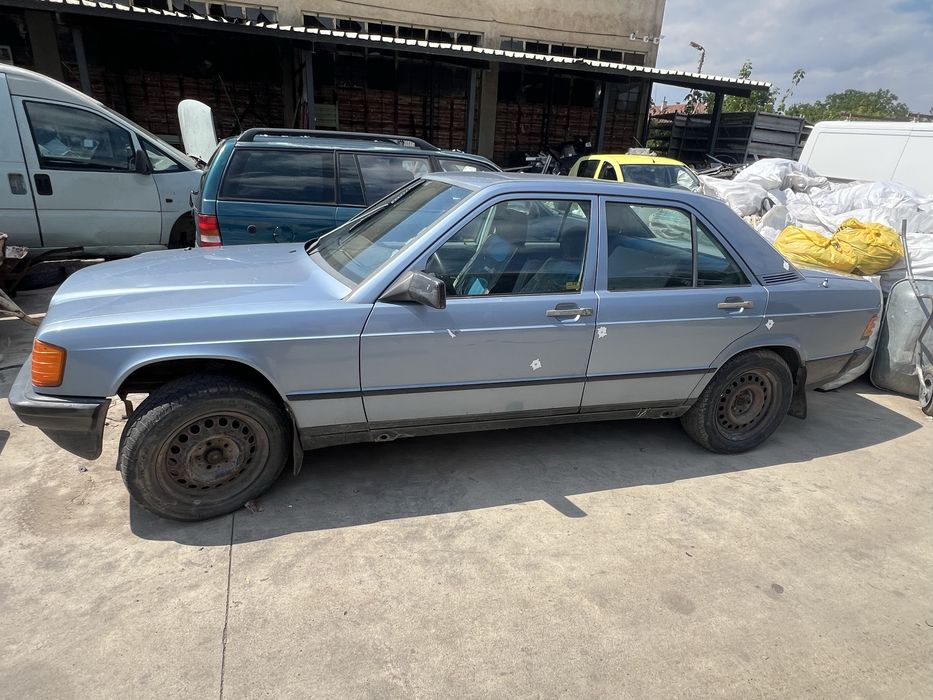 Mercedes Benz 190 НА ЧАСТИ