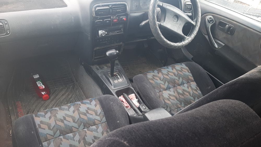 Ниисан авенир 1997