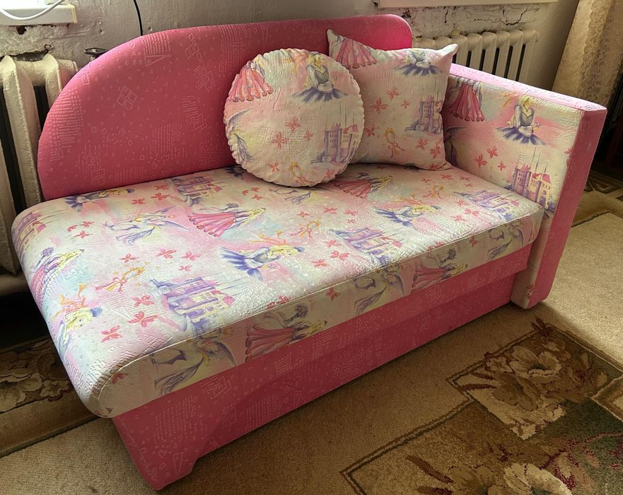 Продам диван детский