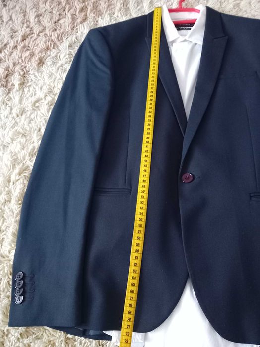 Vand costum baieti expresiv