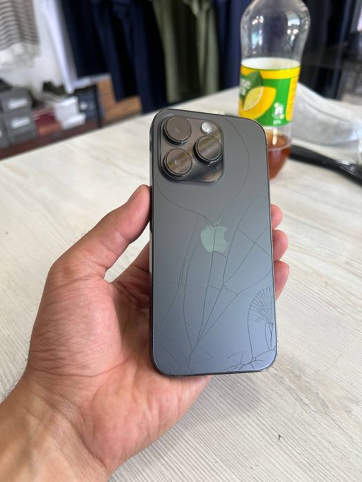 Apple 14 pro Bleck