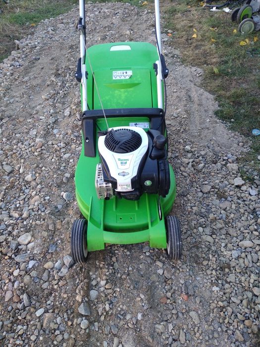 Mașină de tuns iarba Viking  - autopropulsie ( tracțiune)
