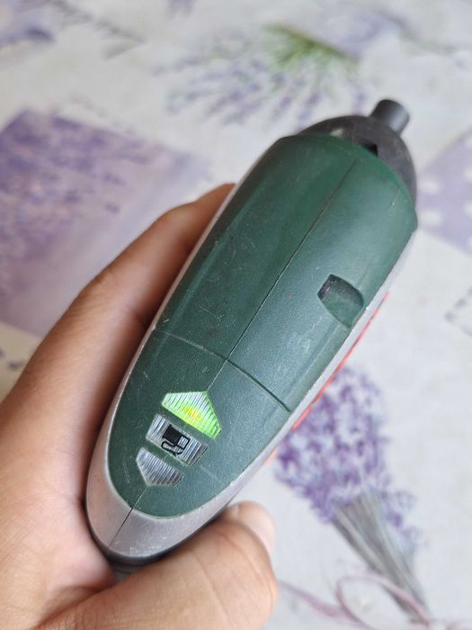 Акумулаторна отвертка BOSCH IXO