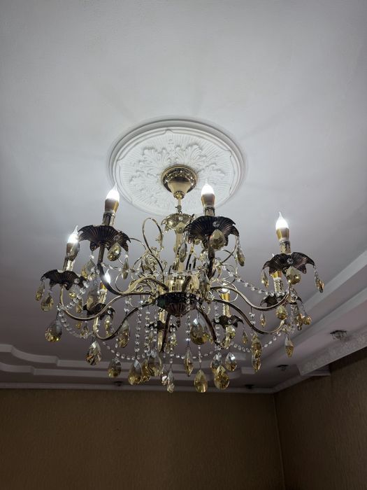 Люстра для зала 30000 тг