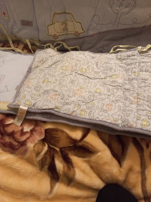 Бортики  для манежа .