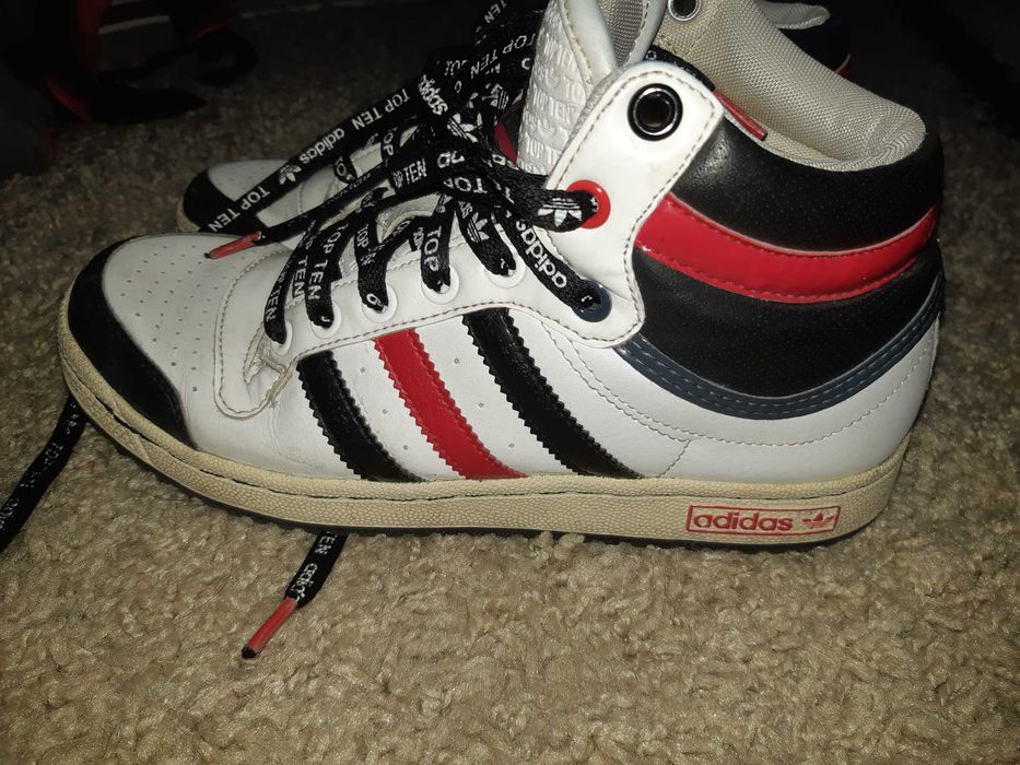Vând adidași înalți marca Adidas, originali, mărimea 38
