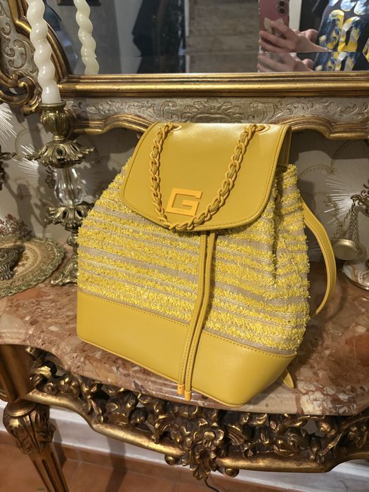 Rucsac Guess galben!