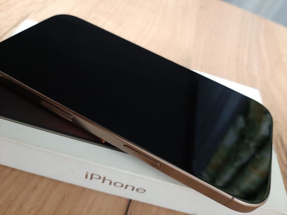 Продам iPhone 16 Pro 256GB