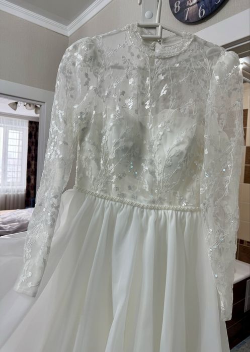 Продам шикарное свадебное платье