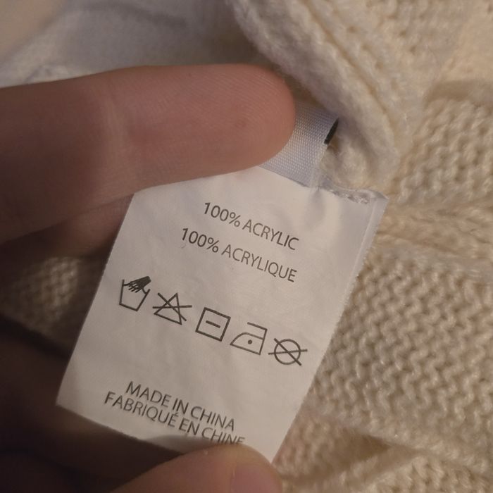 дамски пуловер, голи рамене