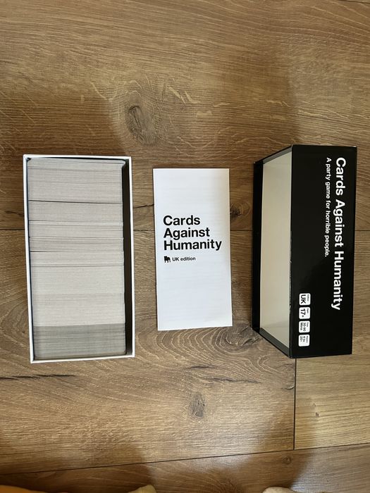 Настолна игра Cards Against Humanity: UK Edition
