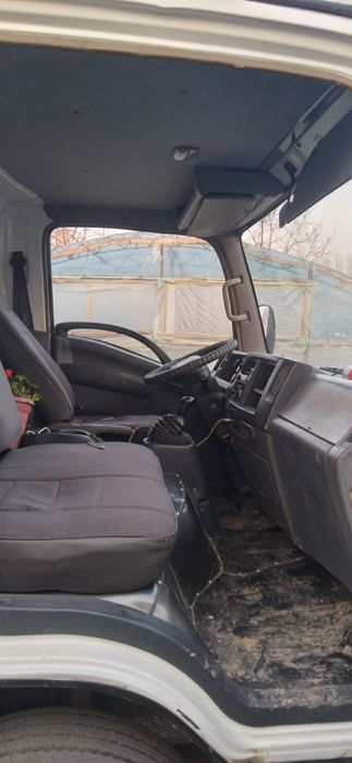 Исузи 2012йили.автобусдан тахланган.6балон янги без камер 17.5.6та газ