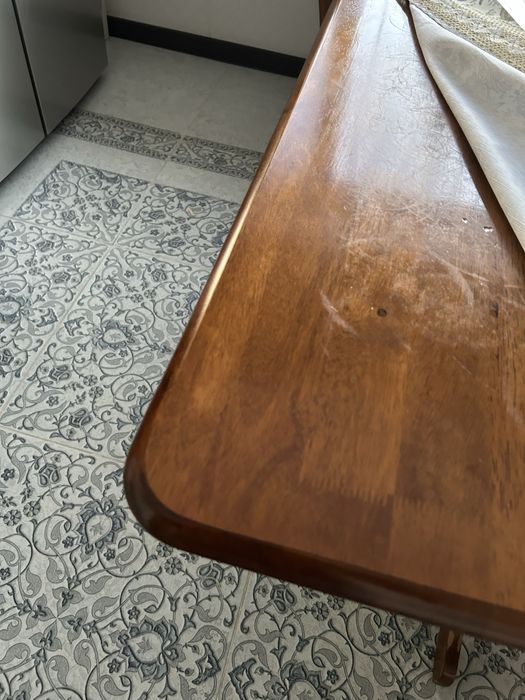 Стол и стулья Малайзия продается