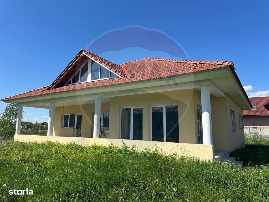CASA cu TEREN- finisata interior/exterior