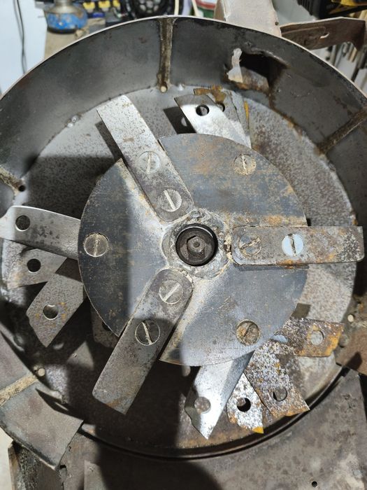 Moară cu ciocanele și Circular