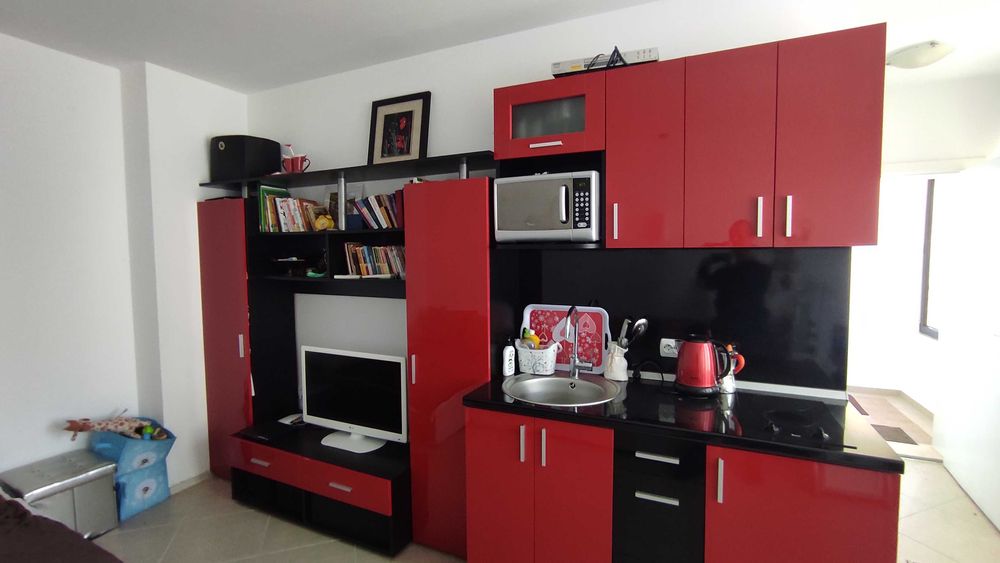 Продава се Едностаен апартамент в Бургас, Център - 37 кв.м за 1352 €/кв.м - Снимка #3