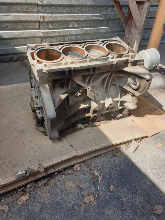 Продаю двс цфна 1,6