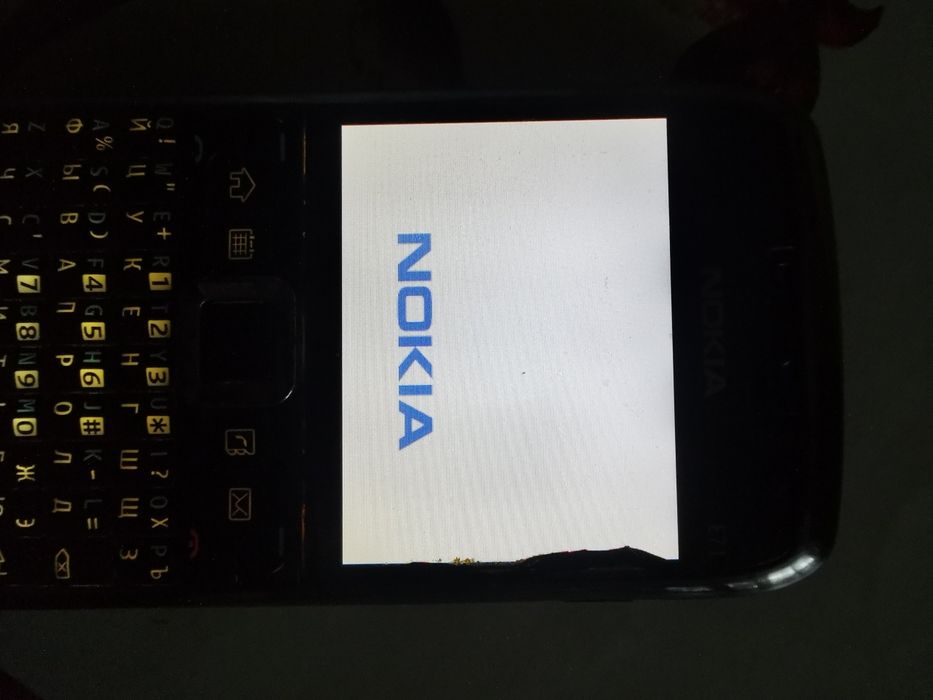 Телефон NOKIA E71