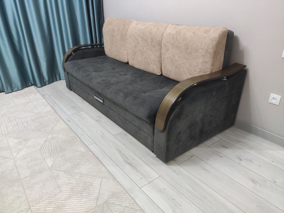 Продам диван в хорошем состоянии