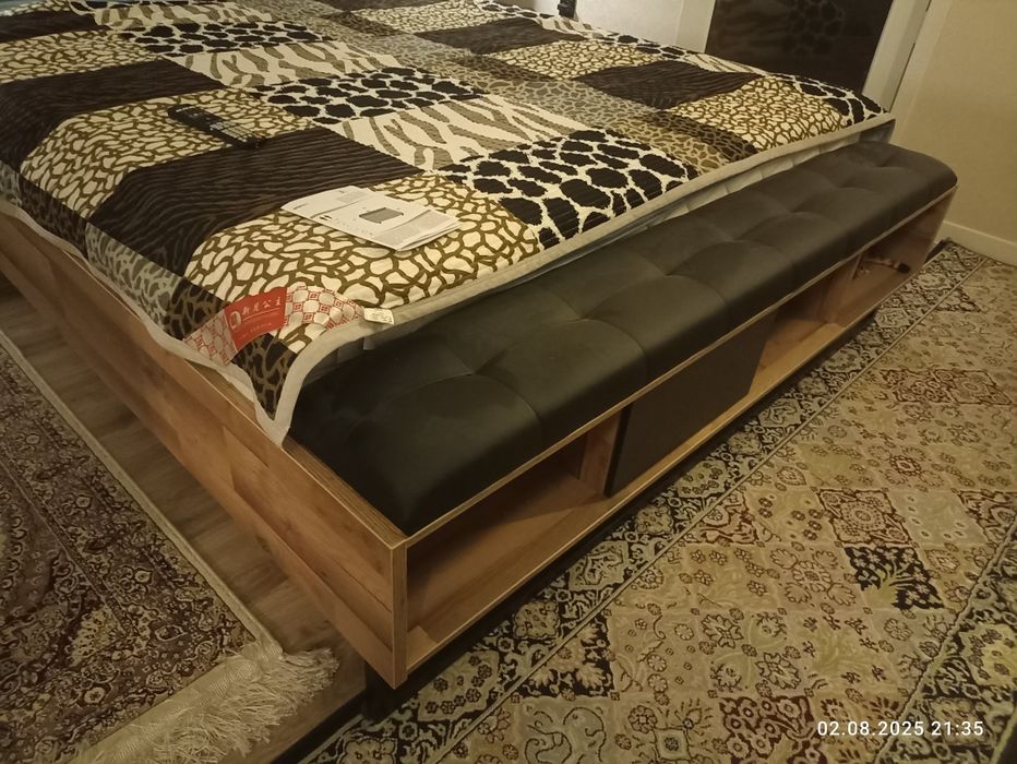 Спальный гарнитур