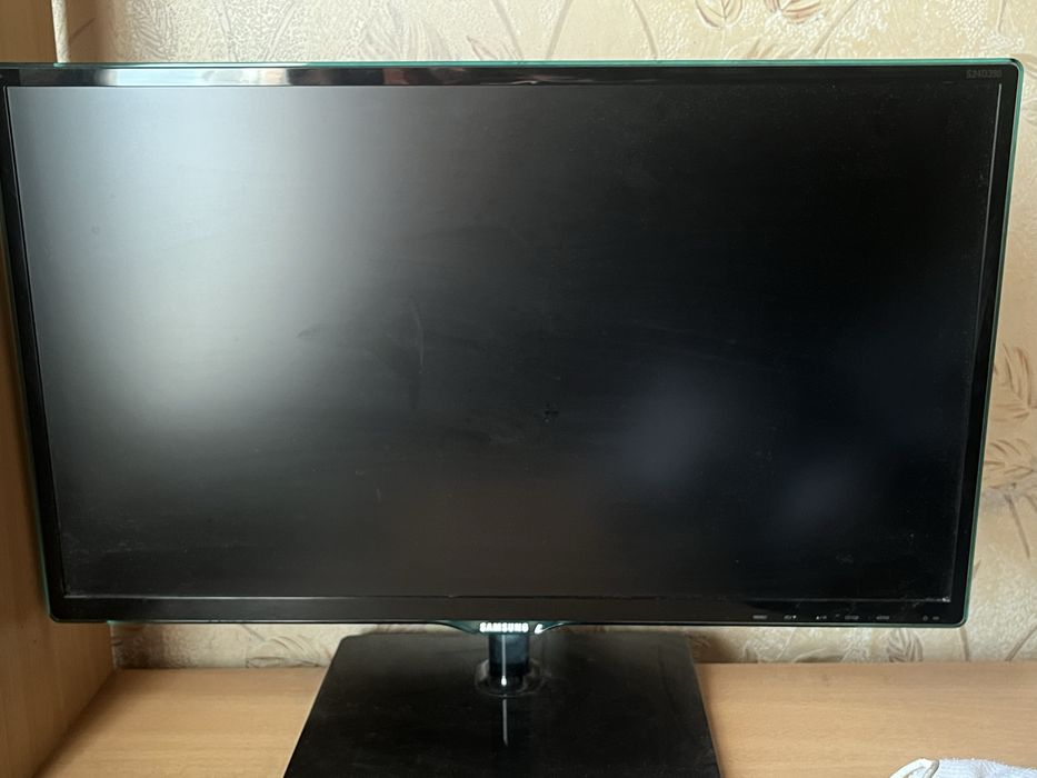 Монитор Samsung 24″ Full HD