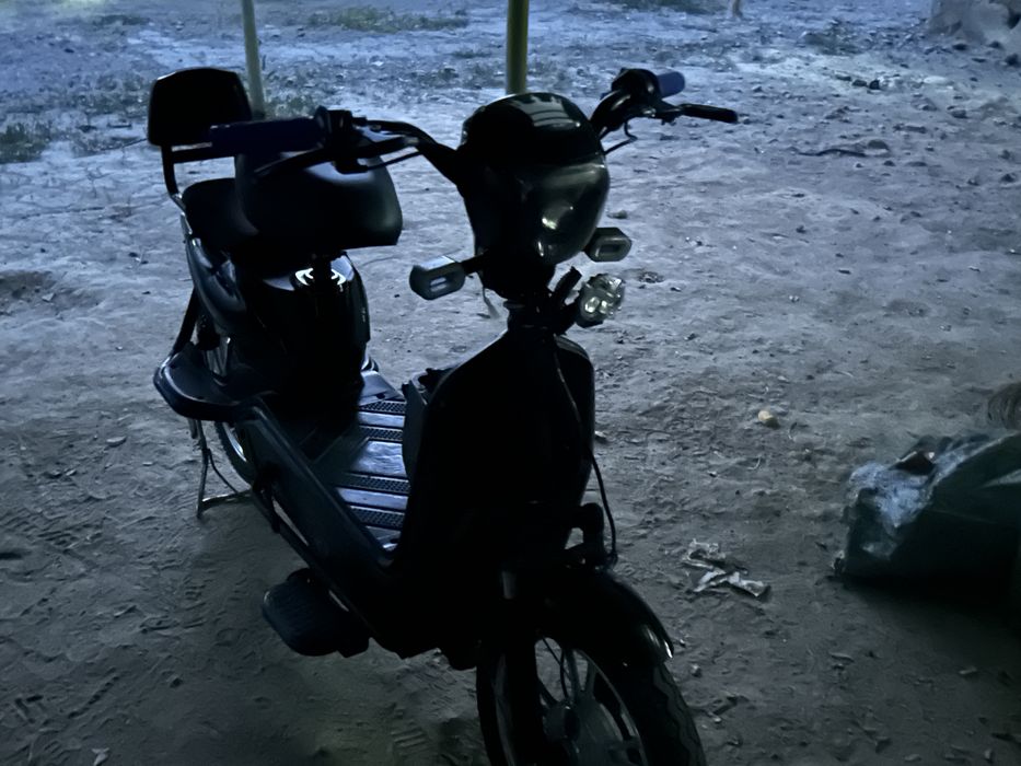 Скутер ск8 про мах