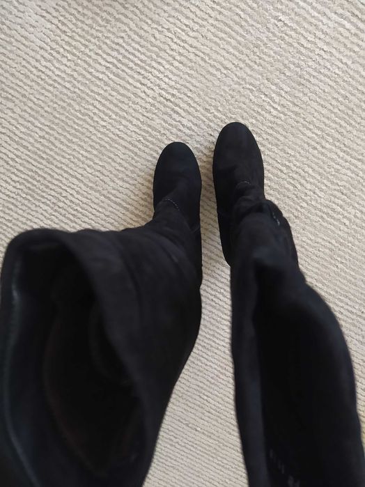 Cizme imblanite negre piele intoarsa,38