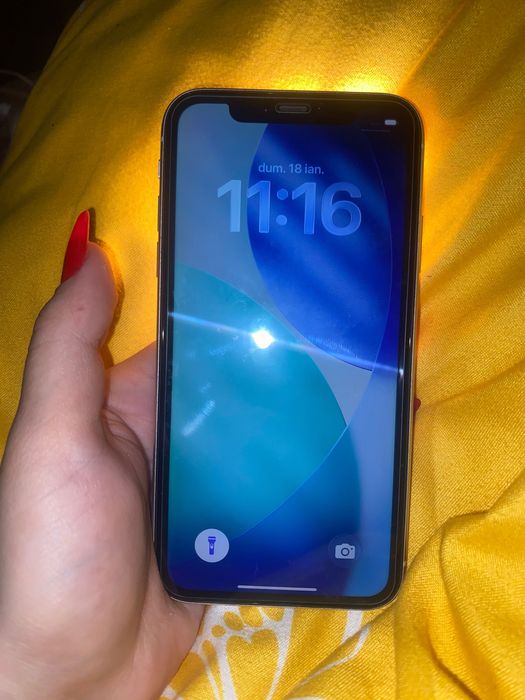iPhone 11 în stare perfectă de funcționare (negociabil)