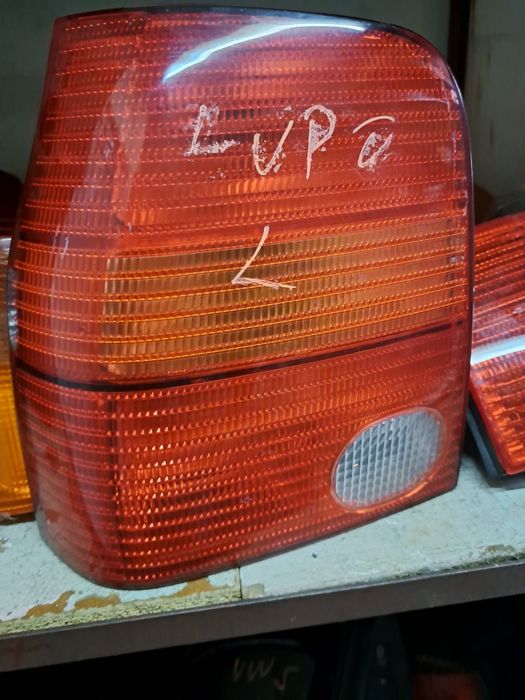 Оригинален стопVw Pasaat /десен комби .Lupo ляв