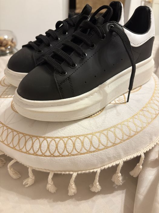 Adidasi Alexander MCqueen marimea 35