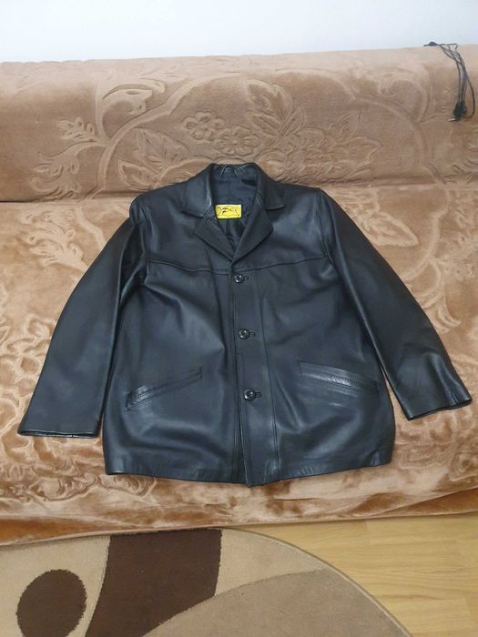 Geaca de piele noua