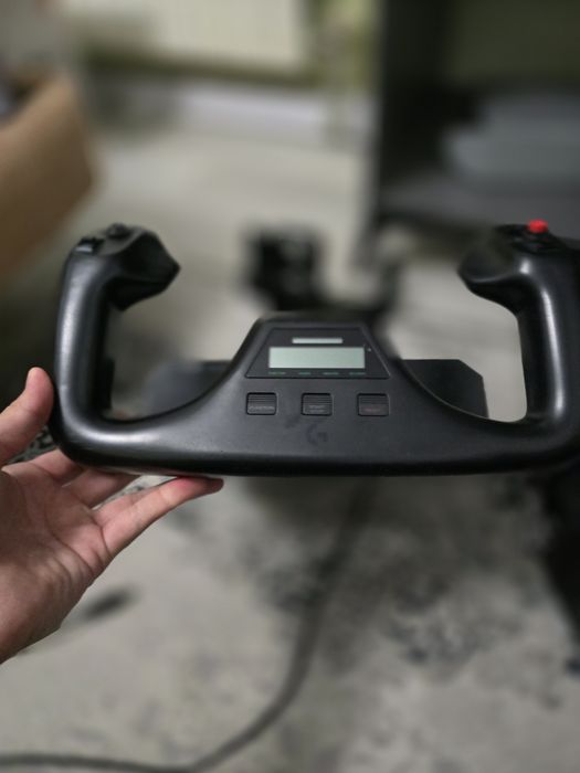 Logitech штурвал для симулятора
