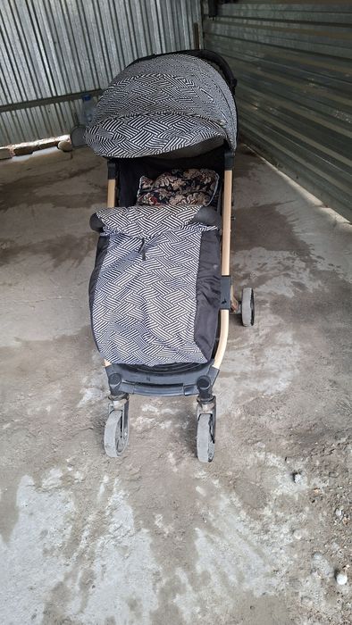 Коляска для детей.