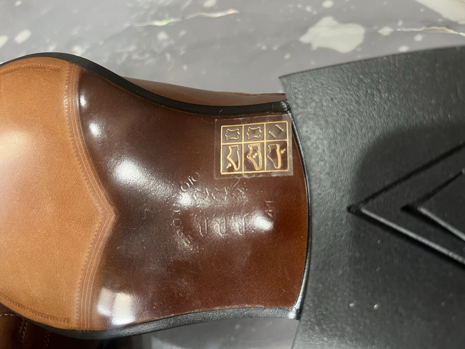Продам мужские туфли Класика