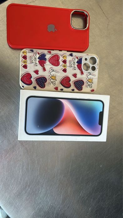 Продам айфон 14 идеал