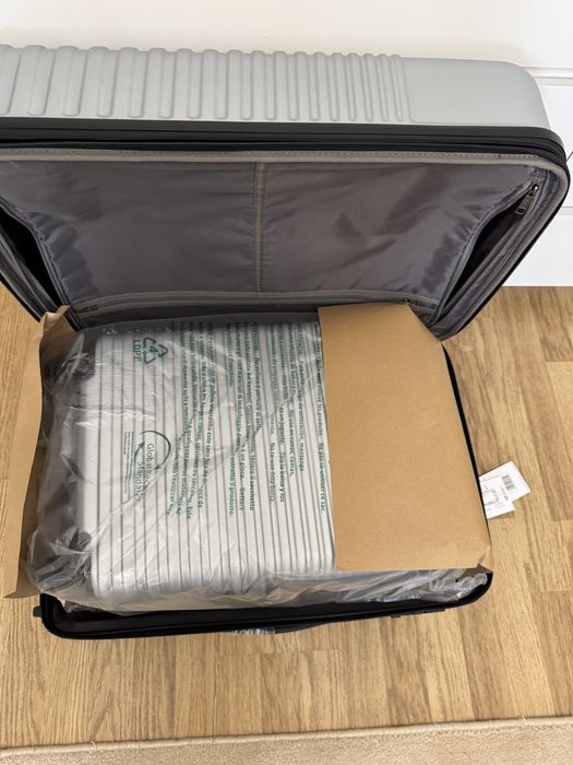 Комплект чемоданов, SAMSONITE, новый