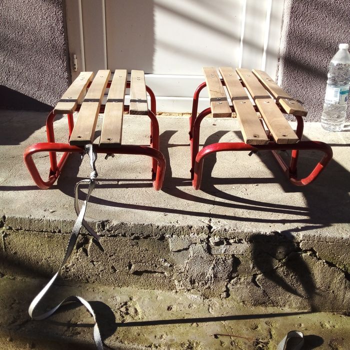 Детски шейни -2броя