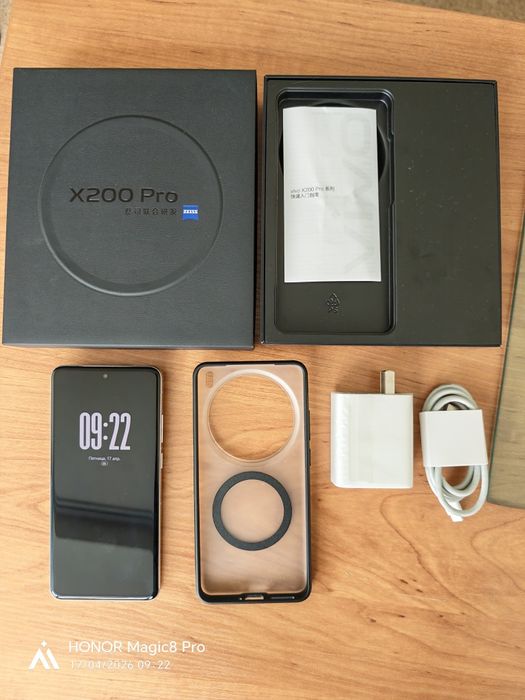 Продаётся Vivo X200 Pro