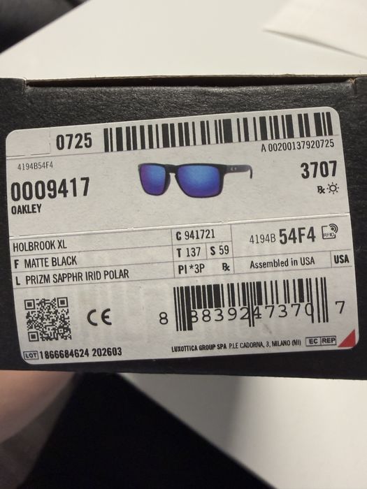 Слънчеви очила OAKLEY