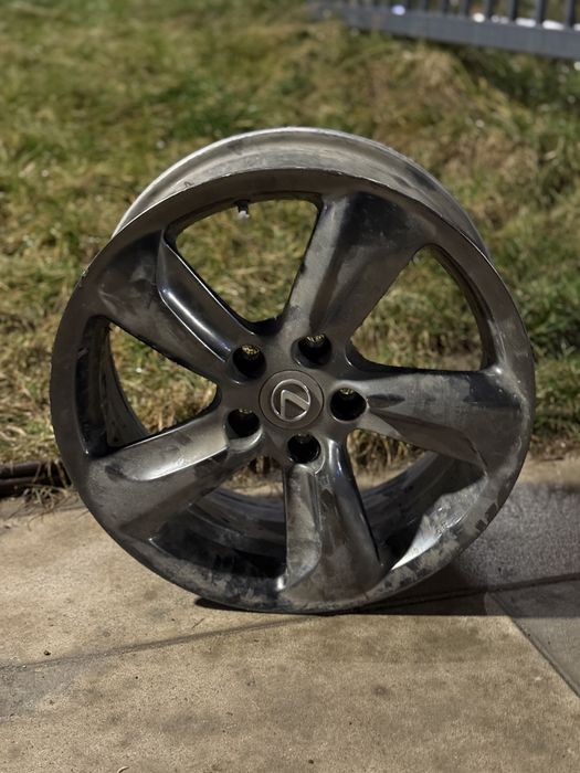 Продам диски на лексус R17