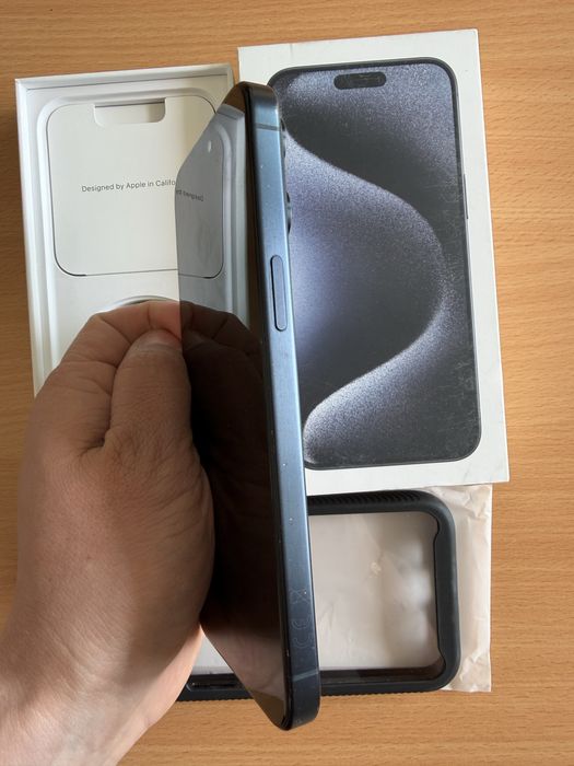 De vanzare iPhone 15 Pro Max Blue Titan, 512Gb- pret fix