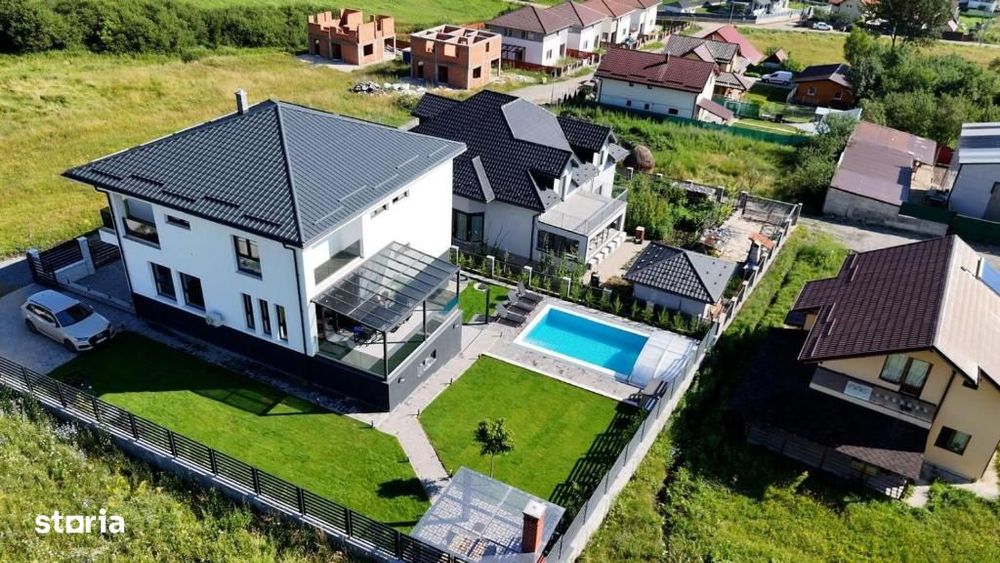 Vila superba, 328mp utili, D+P+E, garaj, piscina, SPA, fitness