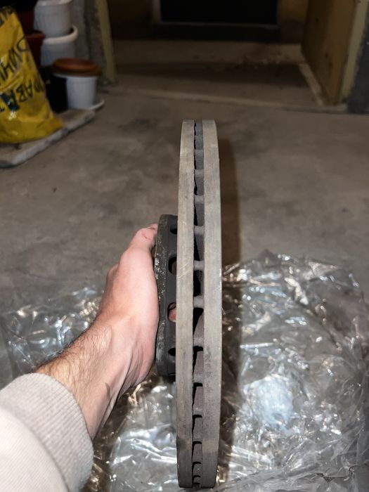 Спирачни дискове за Audi A4 B6 Avant 2.5TDI quattro