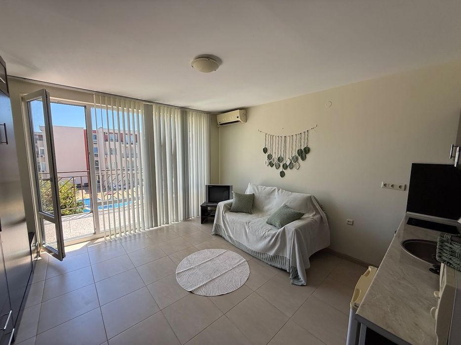 Продава се Едностаен апартамент в к.к. Слънчев бряг - 40 кв.м за 1300 €/кв.м - Снимка #4